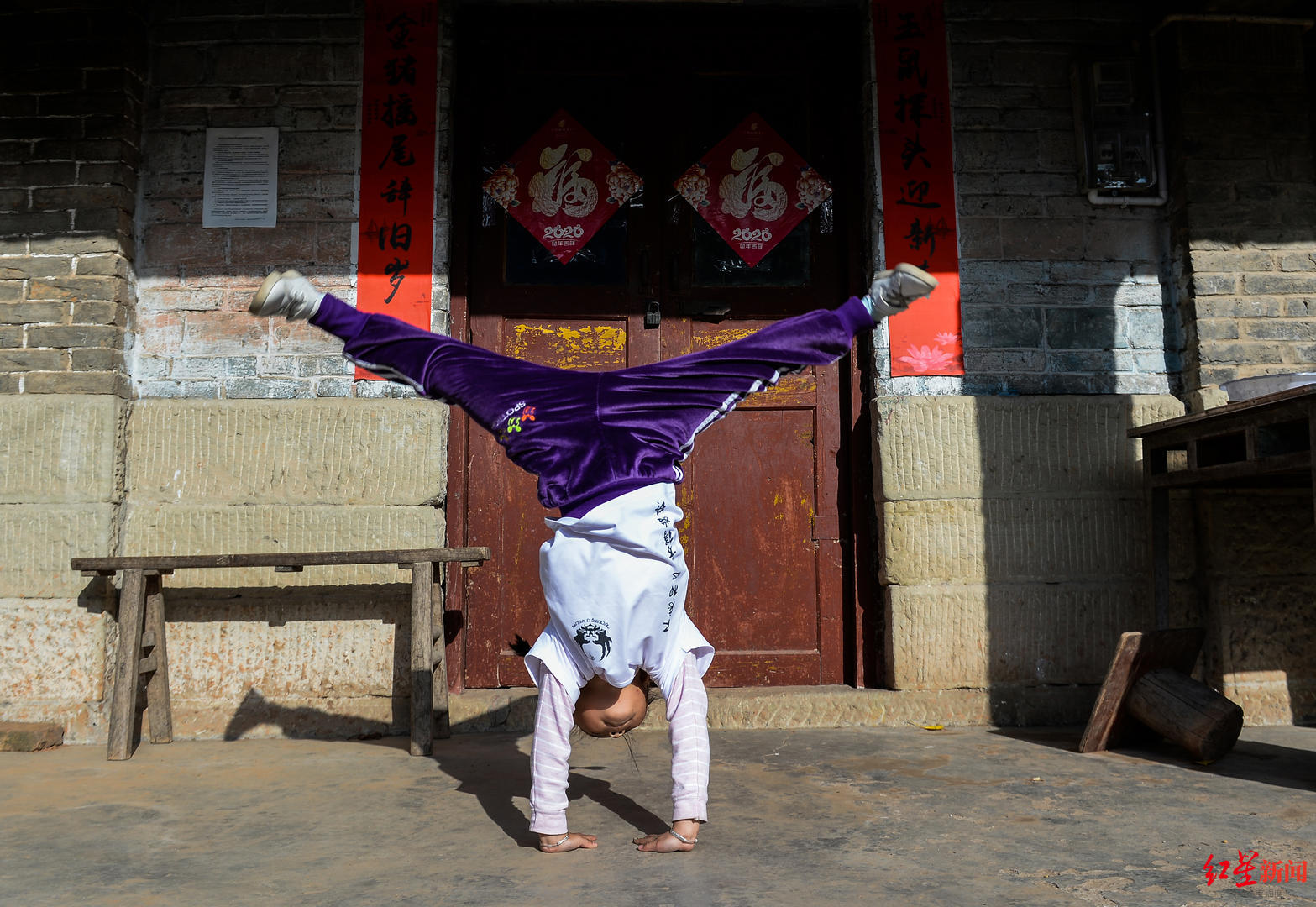 后空翻的污意思_空翻现象是什么意思_空翻的意思