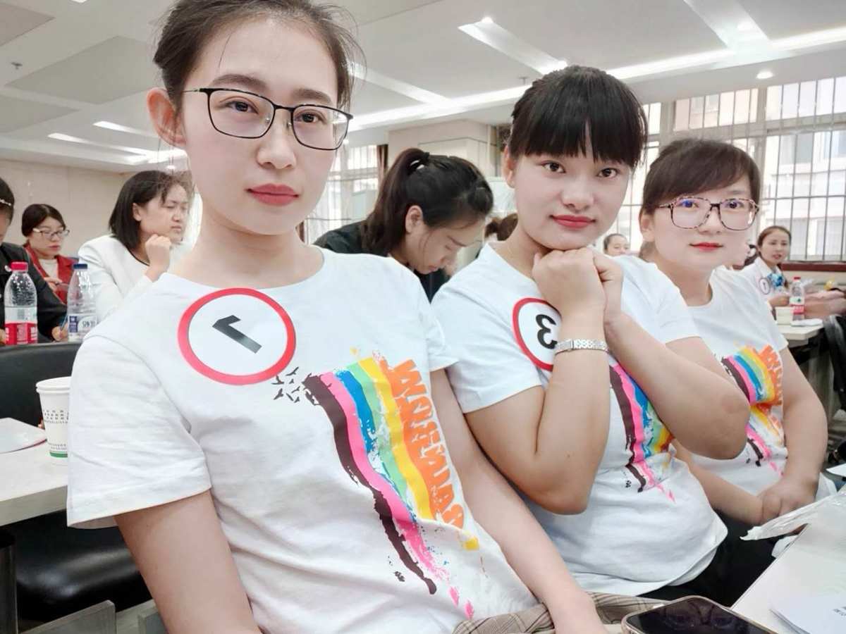 捅美女_捅美女_捅美女