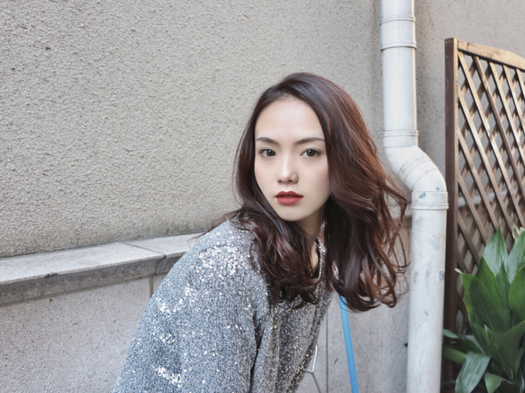 芭比的美容术_芭比美容店玩具小视频_美容芭比娃娃是什么