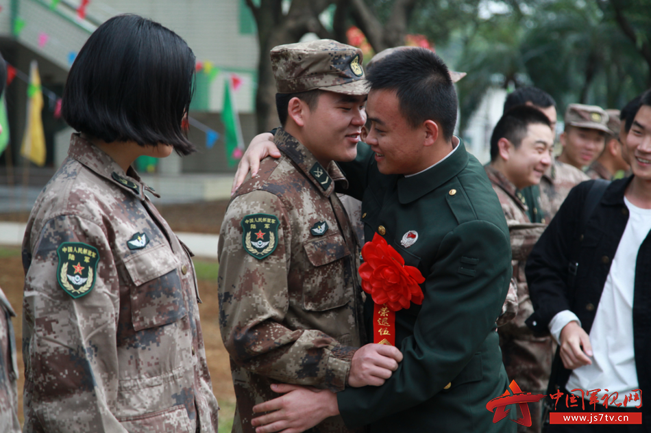 士兵下载_士兵游戏_士兵与将军手机版下载游戏