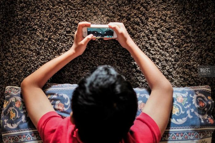 社会组织儿童手机游戏-儿童手机游戏：学习知识的新方式