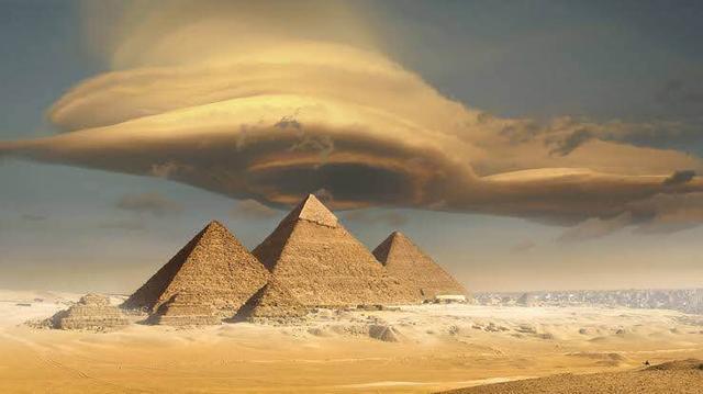 大宇神秘惊奇-百慕大三角区和埃及金字塔：神秘谜团背后的惊人秘