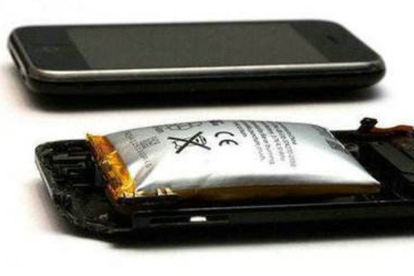 电池玩游戏发热_手机打游戏发热和电池有关系吗_手机打游戏电池开始发热
