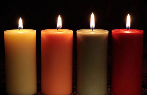 黑夜里的白烛：温暖心灵的力量