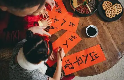 亲戚必备手机游戏_适合亲友玩的游戏_亲人小游戏