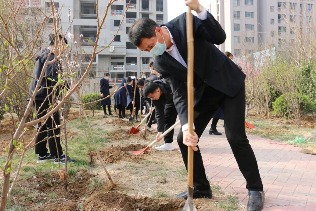 月历月历_月历月相_4月月历
