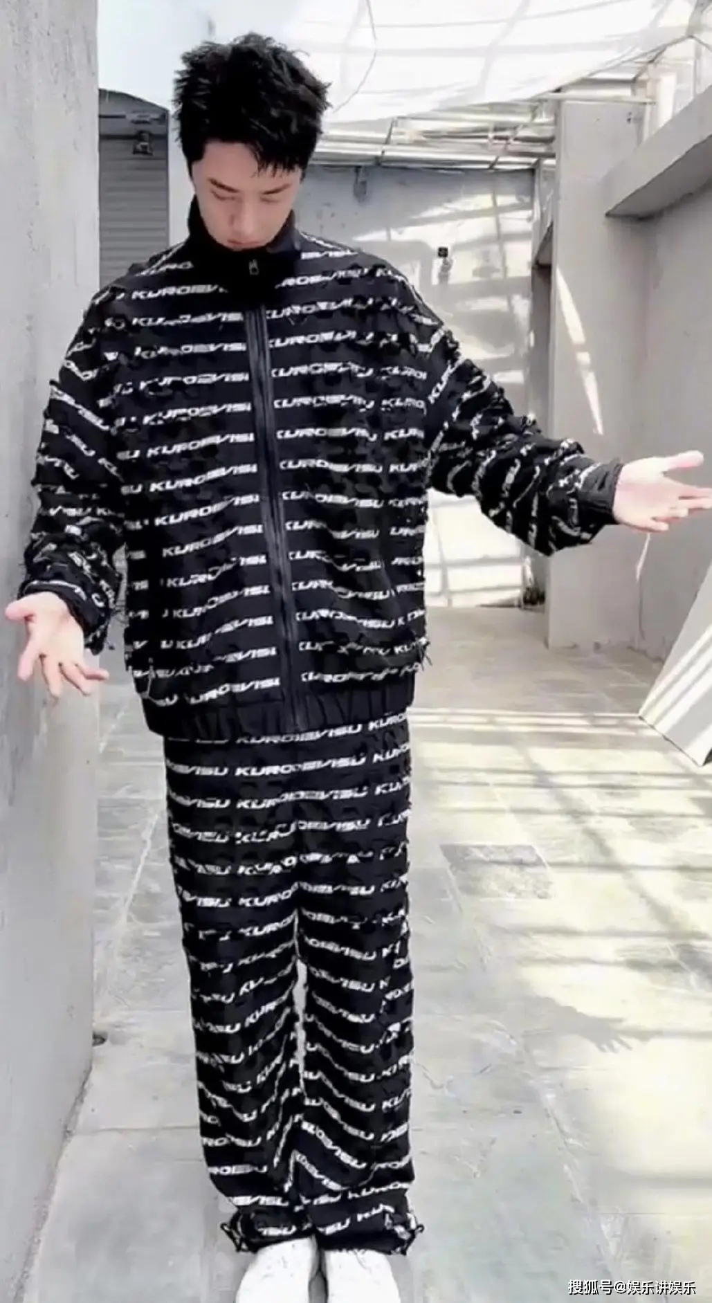 手机关了游戏还有声音_有关exo的手机游戏_手机游戏关闭是真的吗