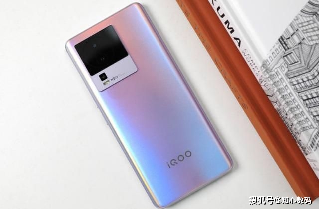 iqooneo5值得买吗_值得买的手机推荐_值得买的短袖牌子